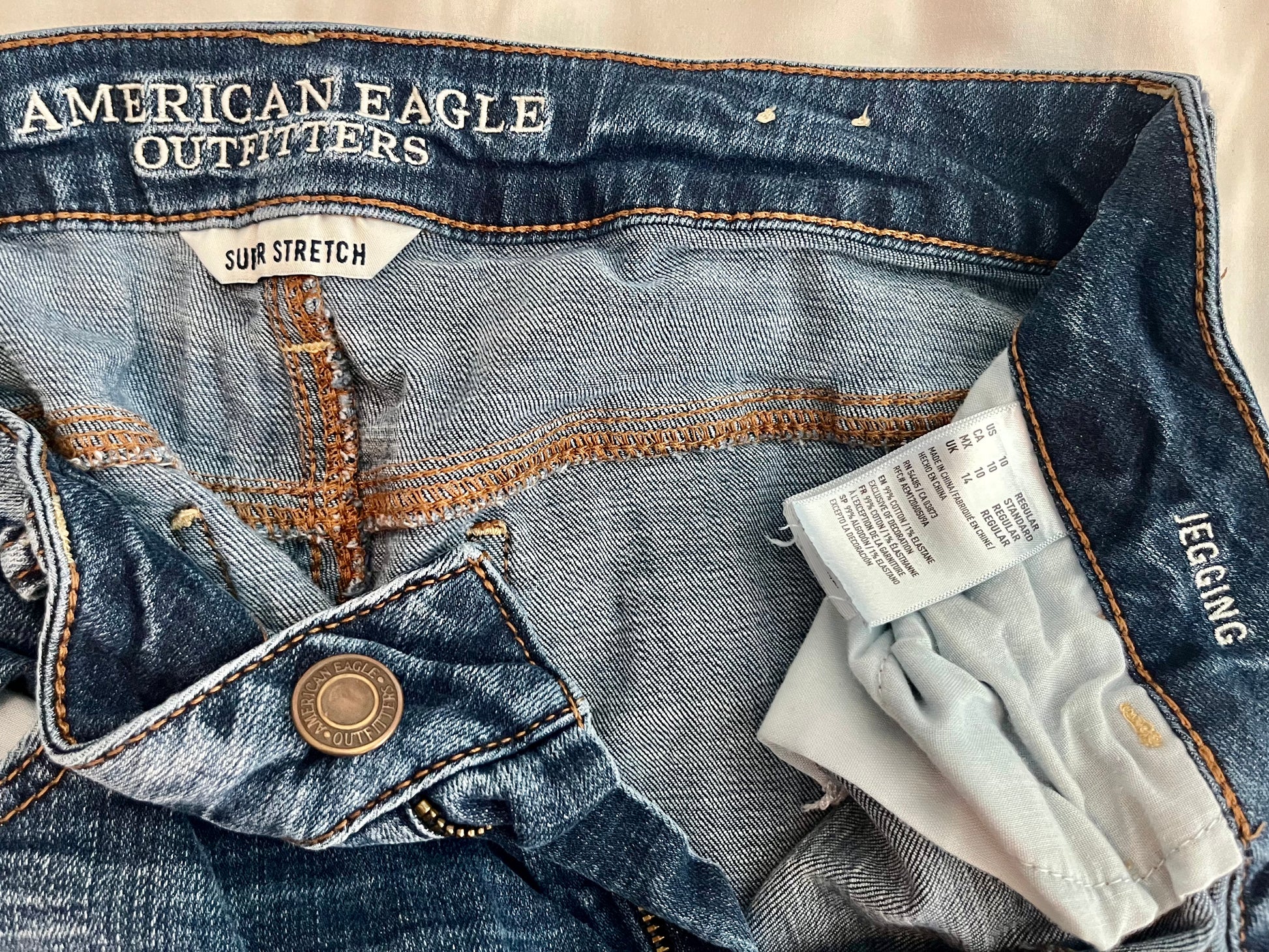 American Eagle Distressed Jeggings, Size 10 - Tales from the Tangle
