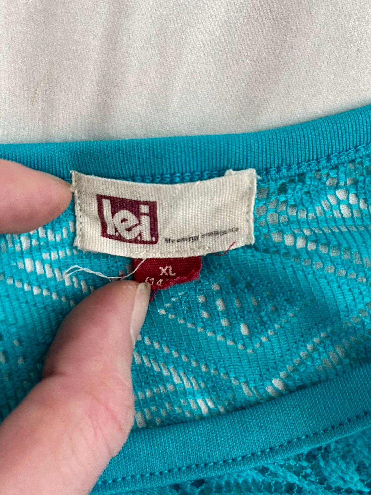 LEI Lace Crop Top, Girls Size XL - Tales from the Tangle