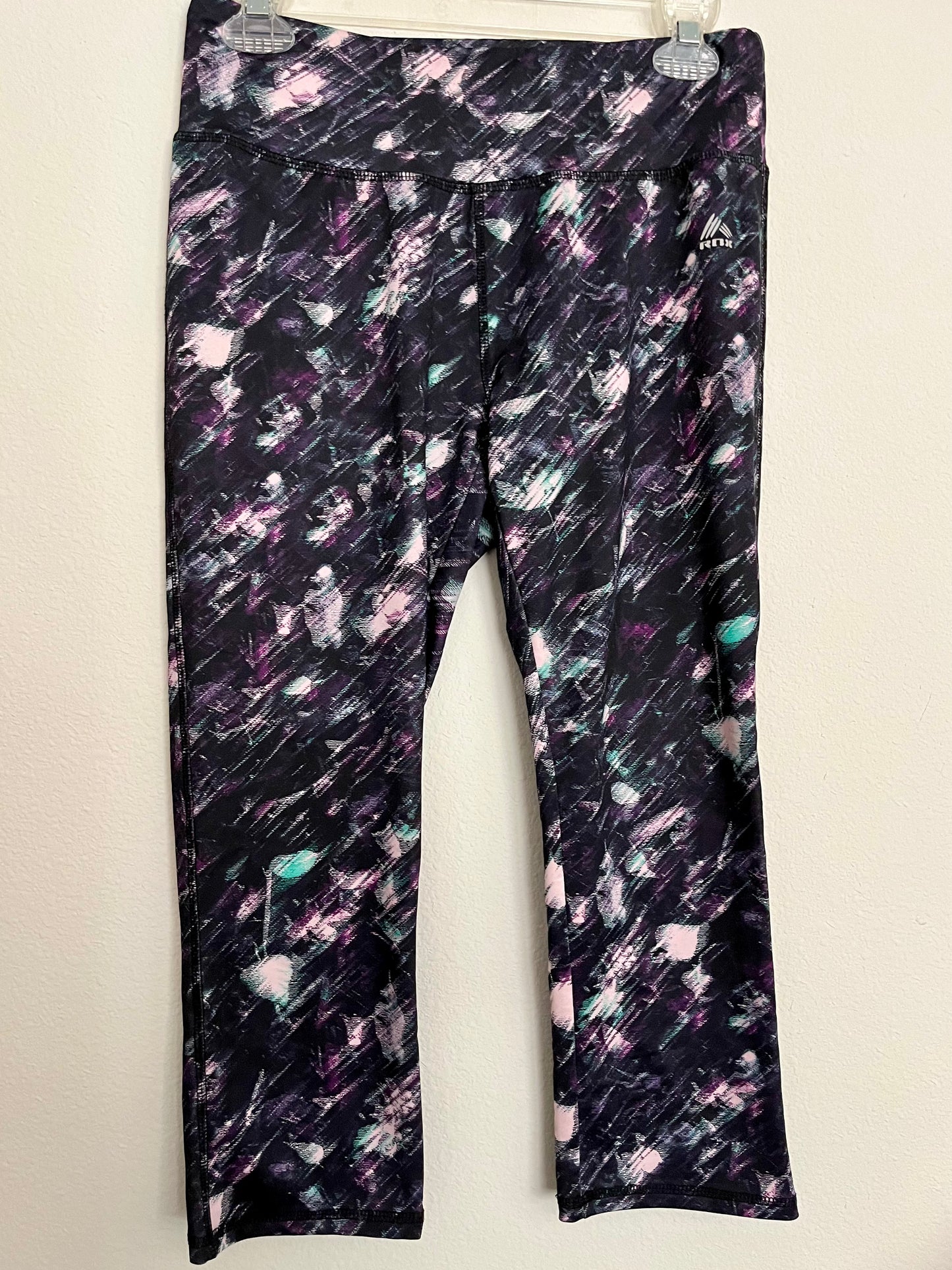 RBX Capri Leggings, Size Medium - Tales from the Tangle