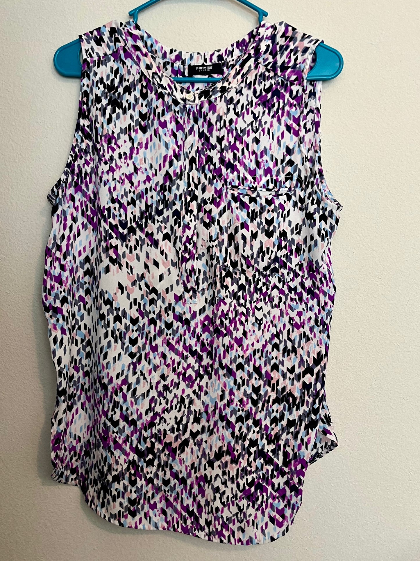 Sleeveless Blouse by Premise Studio, Size Medium - Tales from the Tangle
