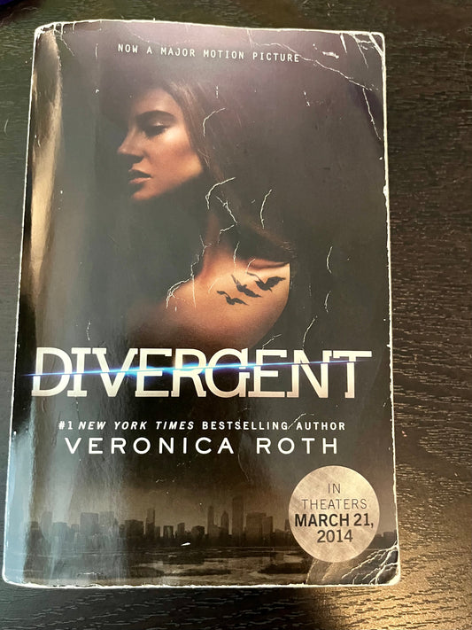 Divergent-Veronica Roth, Paperback - Tales from the Tangle