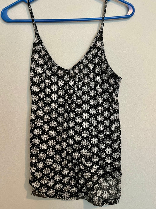 H&M Tank Top, Size Medium - Tales from the Tangle