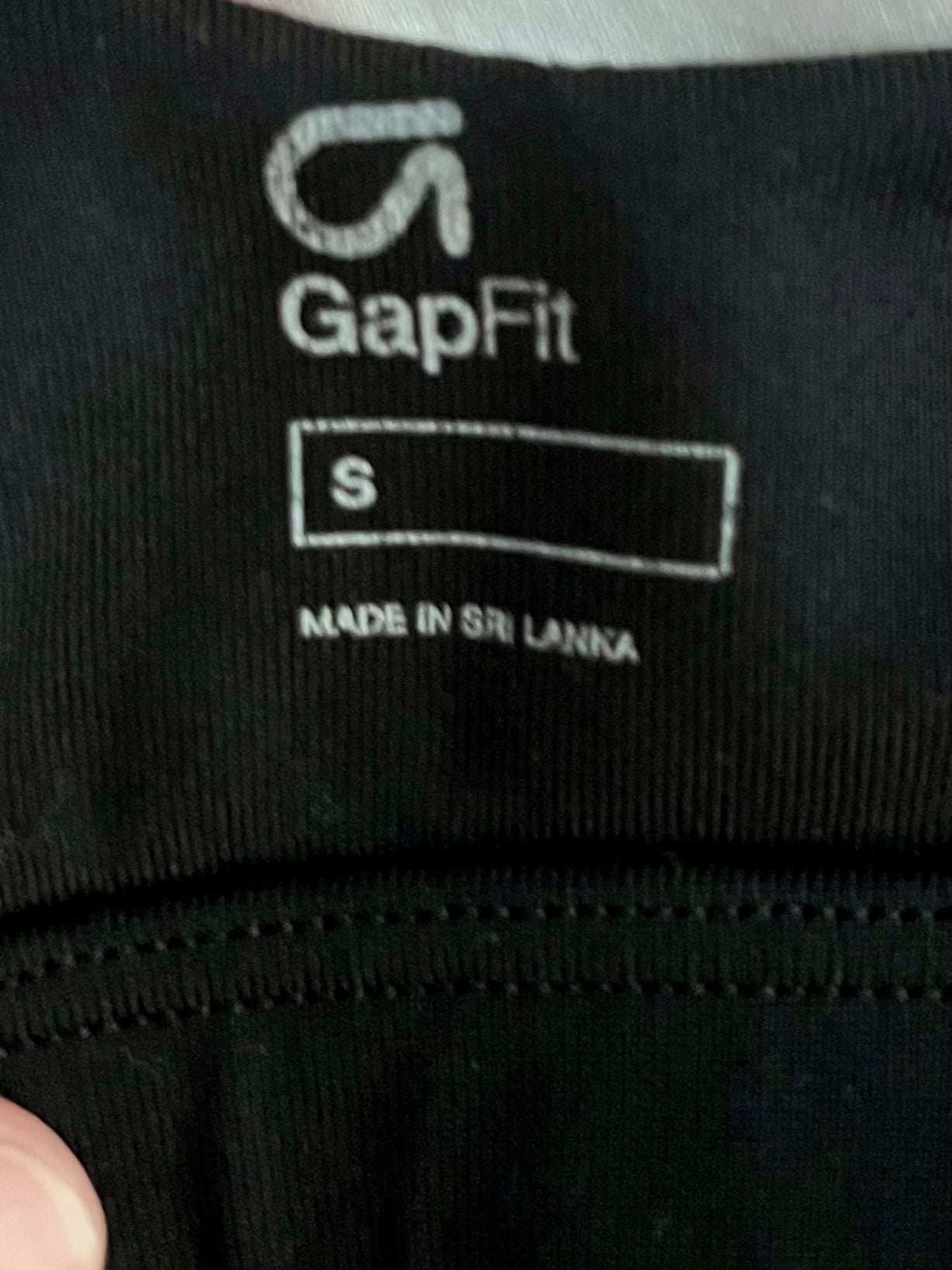 Gap Fit Athletic Tank Top, Size Small - Tales from the Tangle