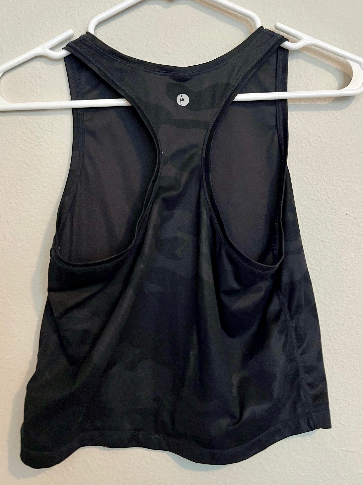 Danskin Now Athletic Crop Top, Size Medium - Tales from the Tangle