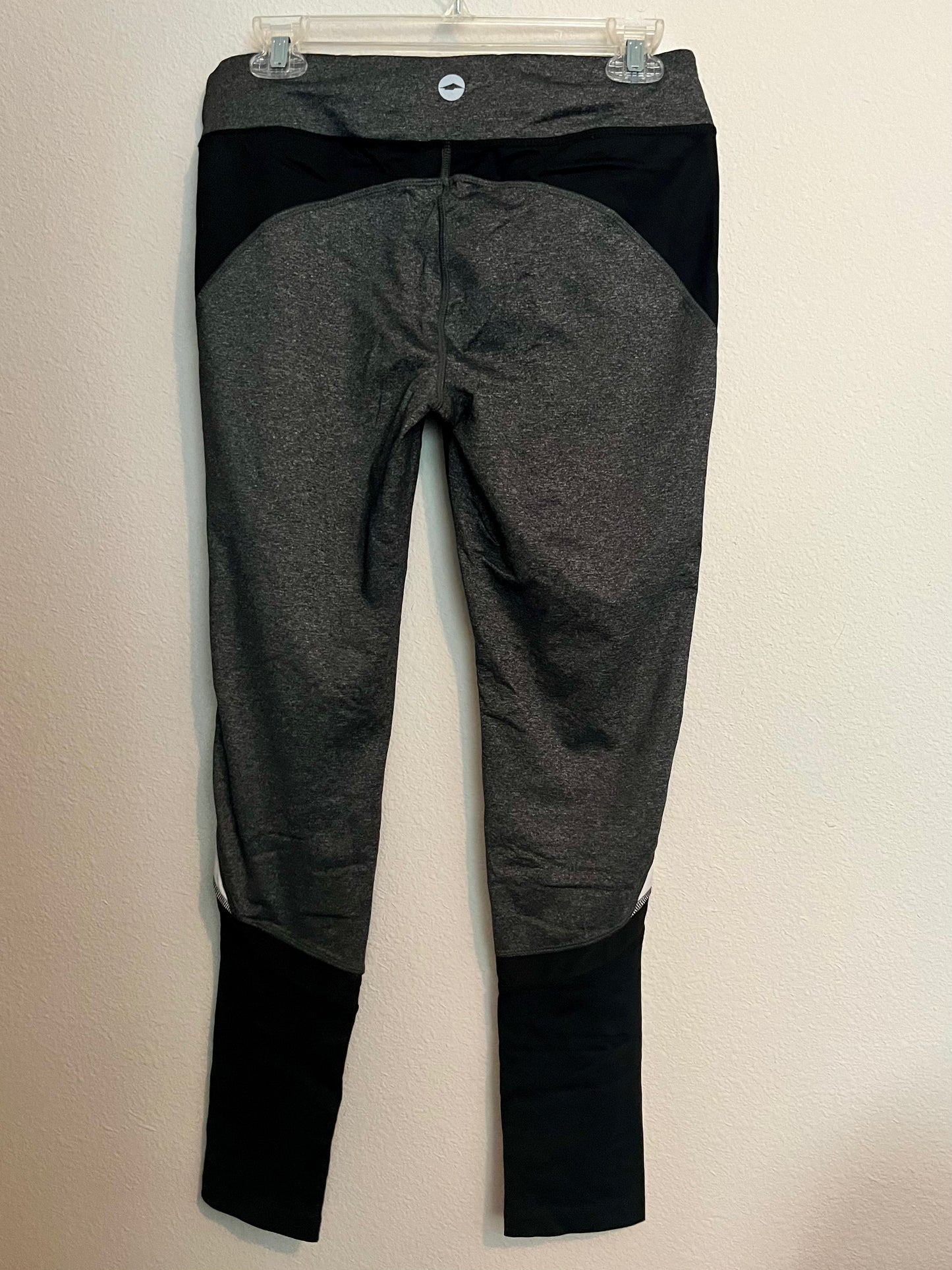 Avia Leggings, Size Medium - Tales from the Tangle