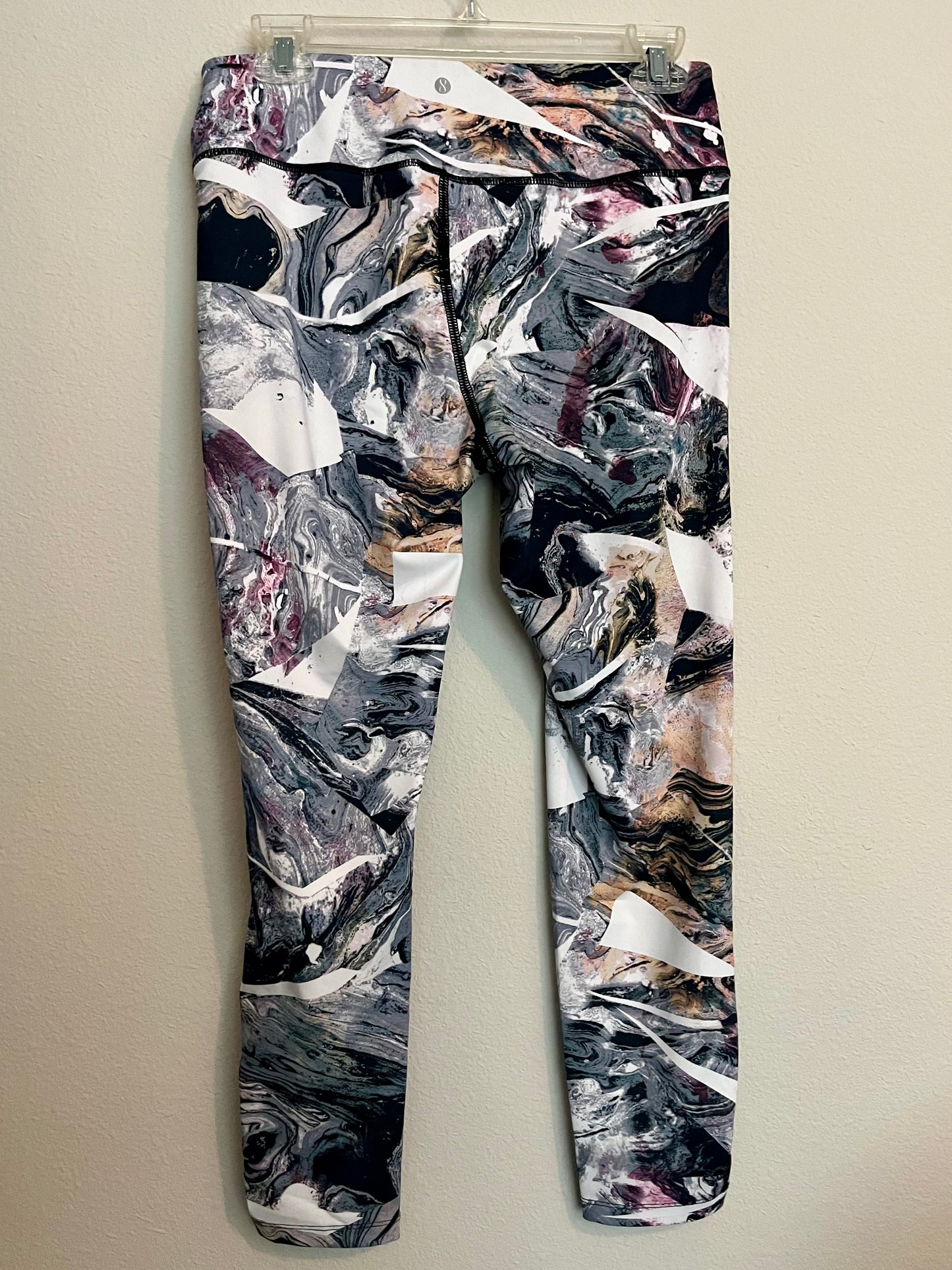 Layer 8 Qwik Dry Leggings, Size Medium - Tales from the Tangle