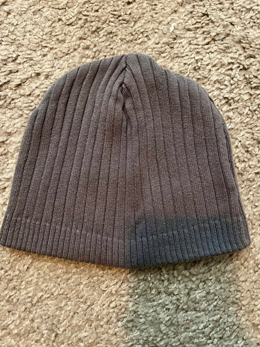 Grey Ribbed Beanie- Adult Small - Tales from the Tangle