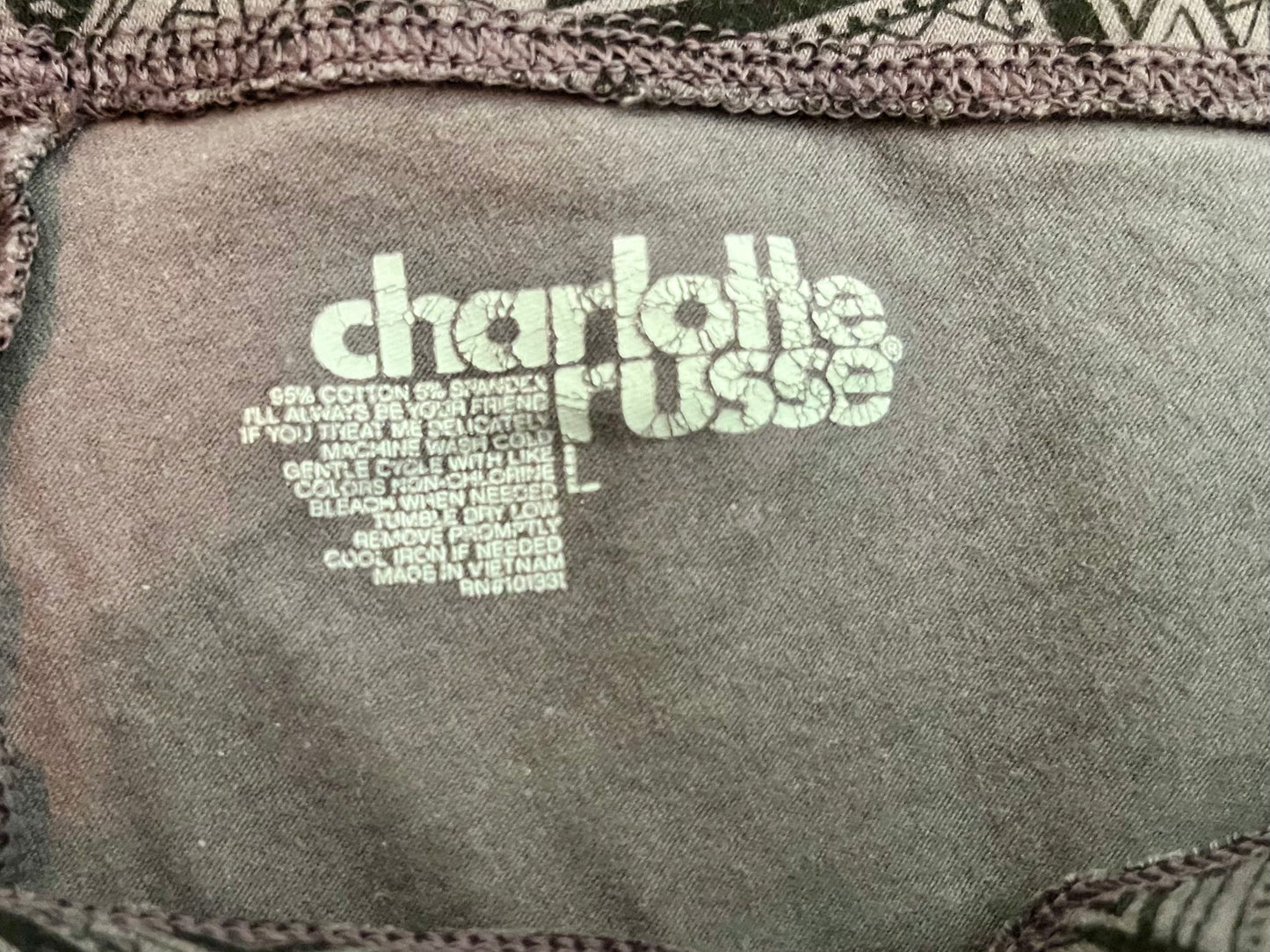 Charlotte Russe Tribal Print Leggings- Size Large - Tales from the Tangle