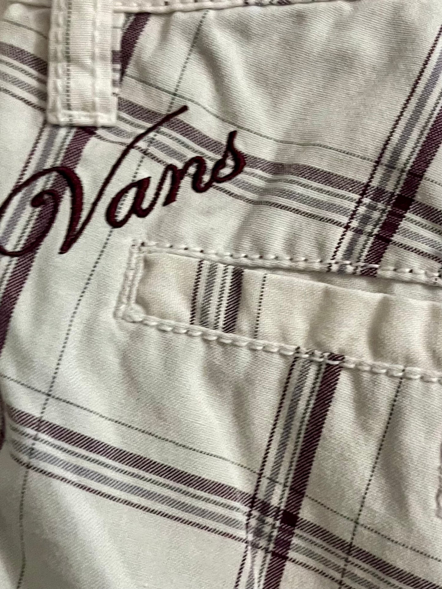 Vans Women's White and Purple Plaid Shorts- Size 7