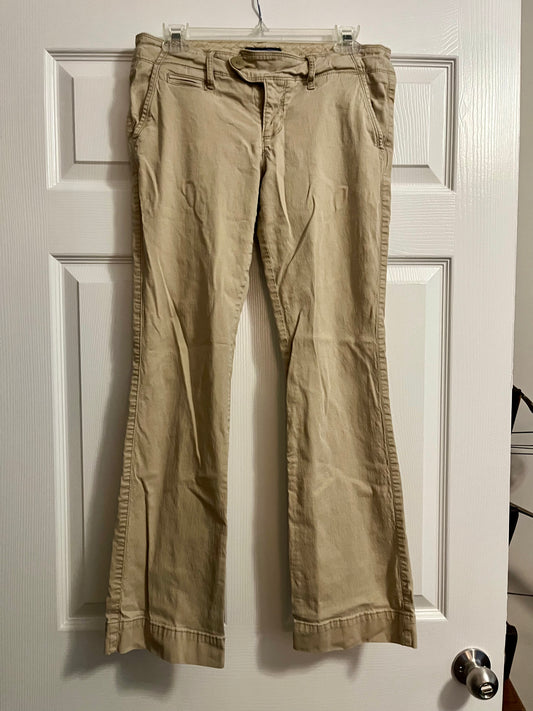American Eagle Favorite Trouser in Kahki- Size 6