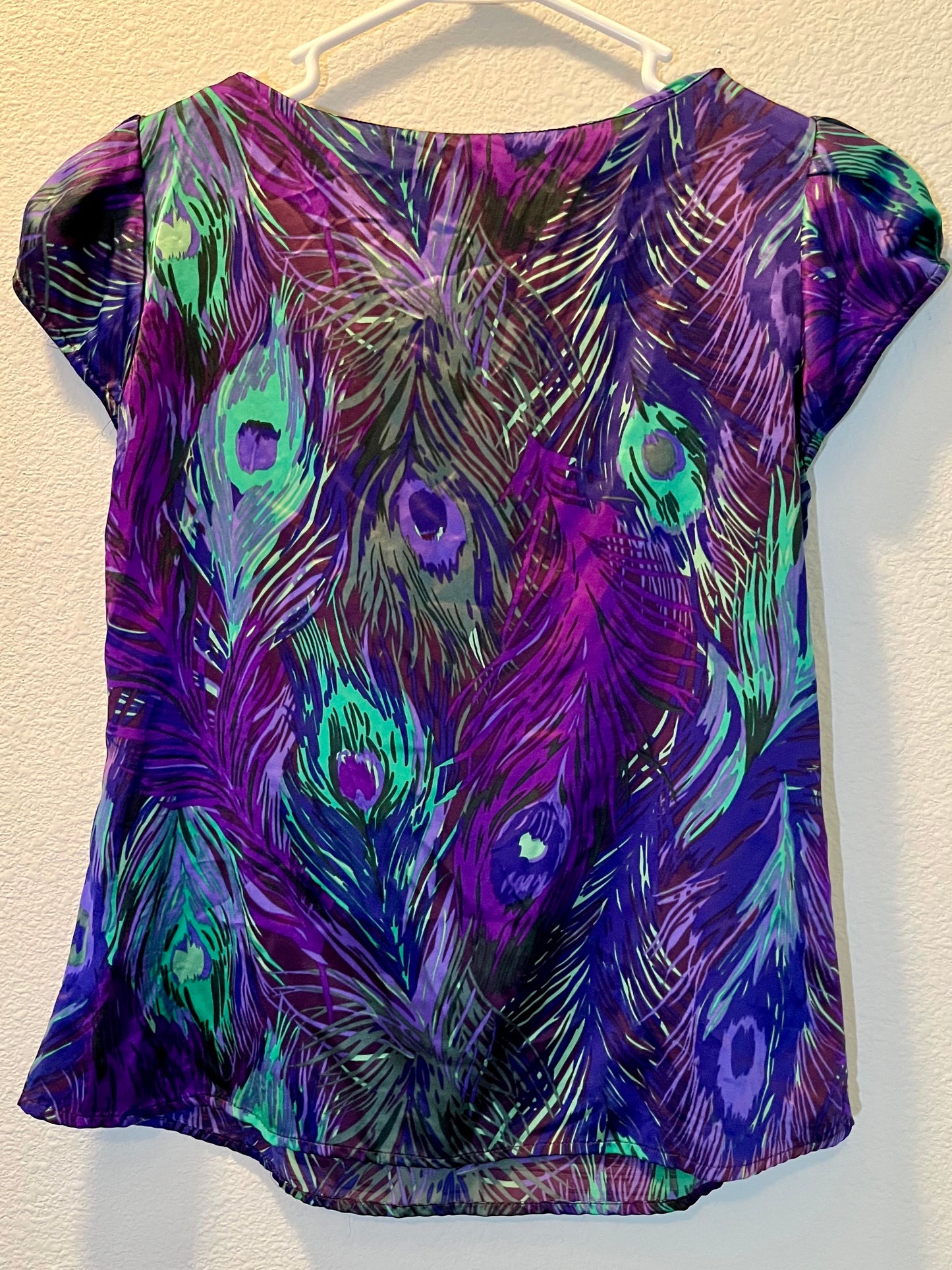 Peacock Feather Print Silky Top by Banana Republic Size Small - Tales from the Tangle