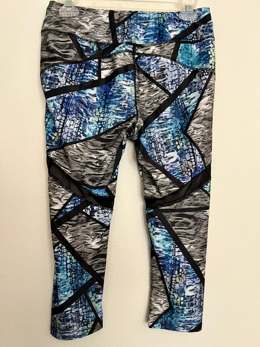 Avia Capri Leggings, Size Medium - Tales from the Tangle