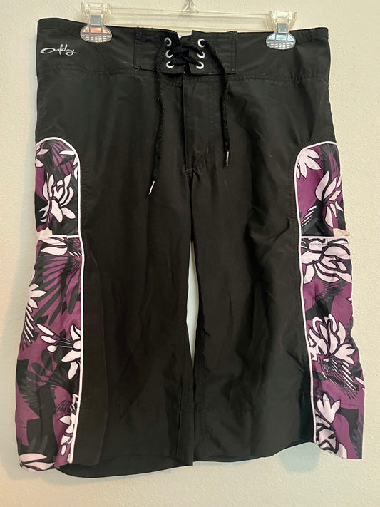 Oakley Board Shorts, Women's Size 8 (fits more like a 6) - Tales from the Tangle