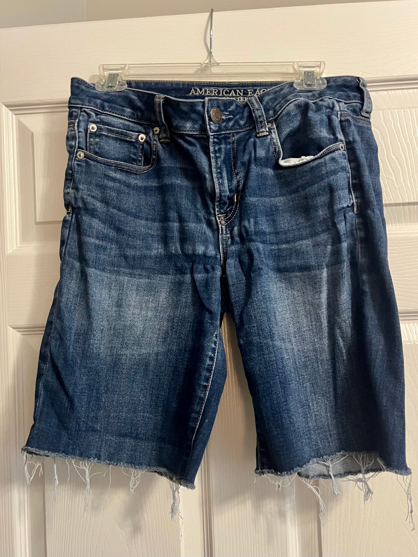 American Eagle Skinny Bermuda Shorts- Size 14