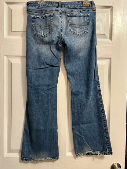 American Eagle Favorite Boyfriend Jeans- Size 8 Short